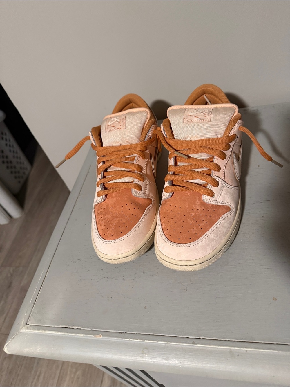 Nike Two-Tone Peach and Rust Low-Top Sneakers